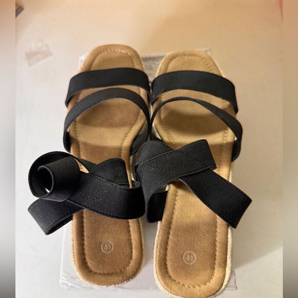 Black Wedge Espadrille Sandals - Picture 5 of 9